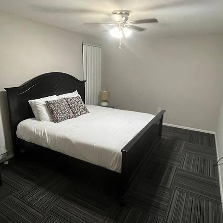 Cozy Retreat 1.8 Mi To Stadium غينزفيل، فلوريدا المظهر الخارجي الصورة